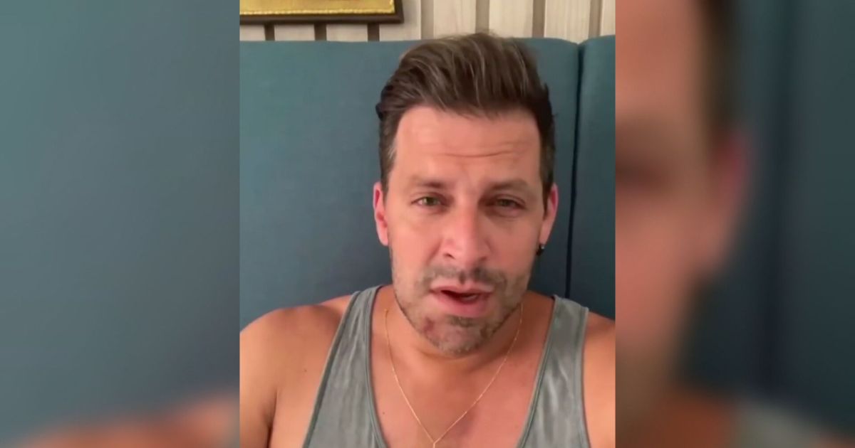 Henri Castelli vive com sequelas no rosto após agressão; relembre