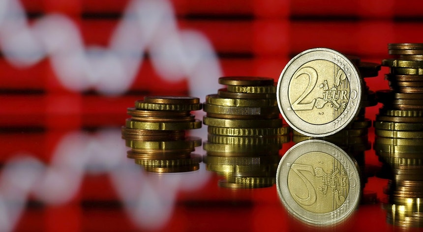 Bulgária torna-se 21.º país a aderir ao euro