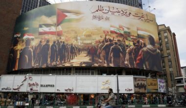 Irão avisa EUA que as Forças Armadas estão "com o dedo no gatilho"