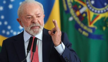 Lula da Silva veta projeto de lei que reduz pena de Bolsonaro