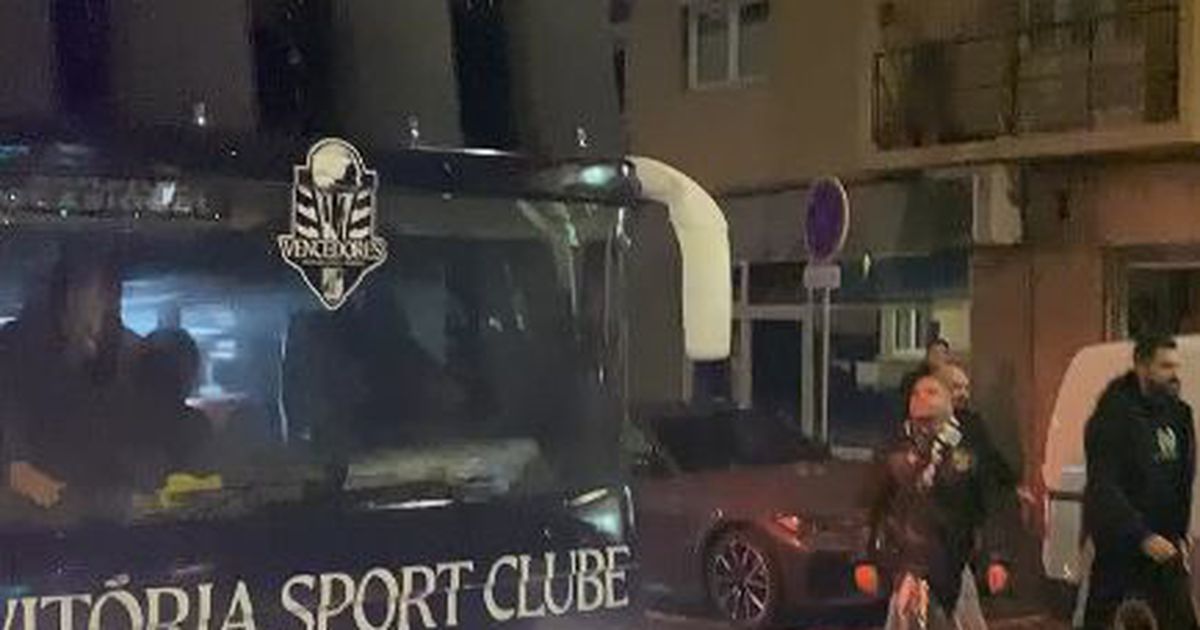 Guimarães não dormiu: conquistadores recebidos por milhares em euforia (vídeos)