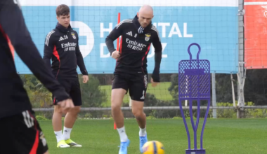 Benfica realiza último treino antes do Clássico no Dragão