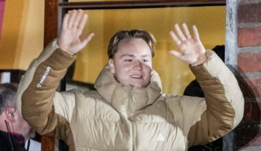 Schjelderup está mais caro e belgas fazem contas: «Vendam Tzolis por €35 milhões»