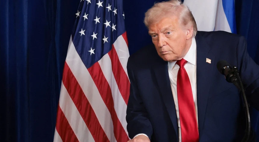 Trump garante que presidente interina está a cooperar com os EUA