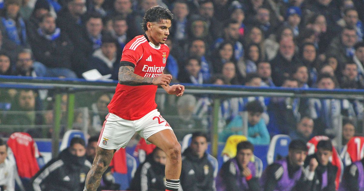 Benfica: a curta mensagem de Richard Ríos após sofrer lesão no Dragão