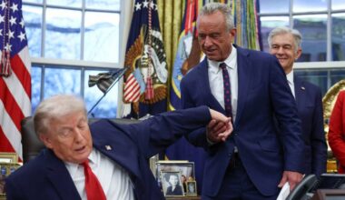 "Muito perigoso". Trump alerta Londres e Otava contra laços com Pequim