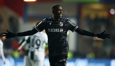 Dois golos nos descontos colocam Vitória de Guimarães na final da Taça da Liga
