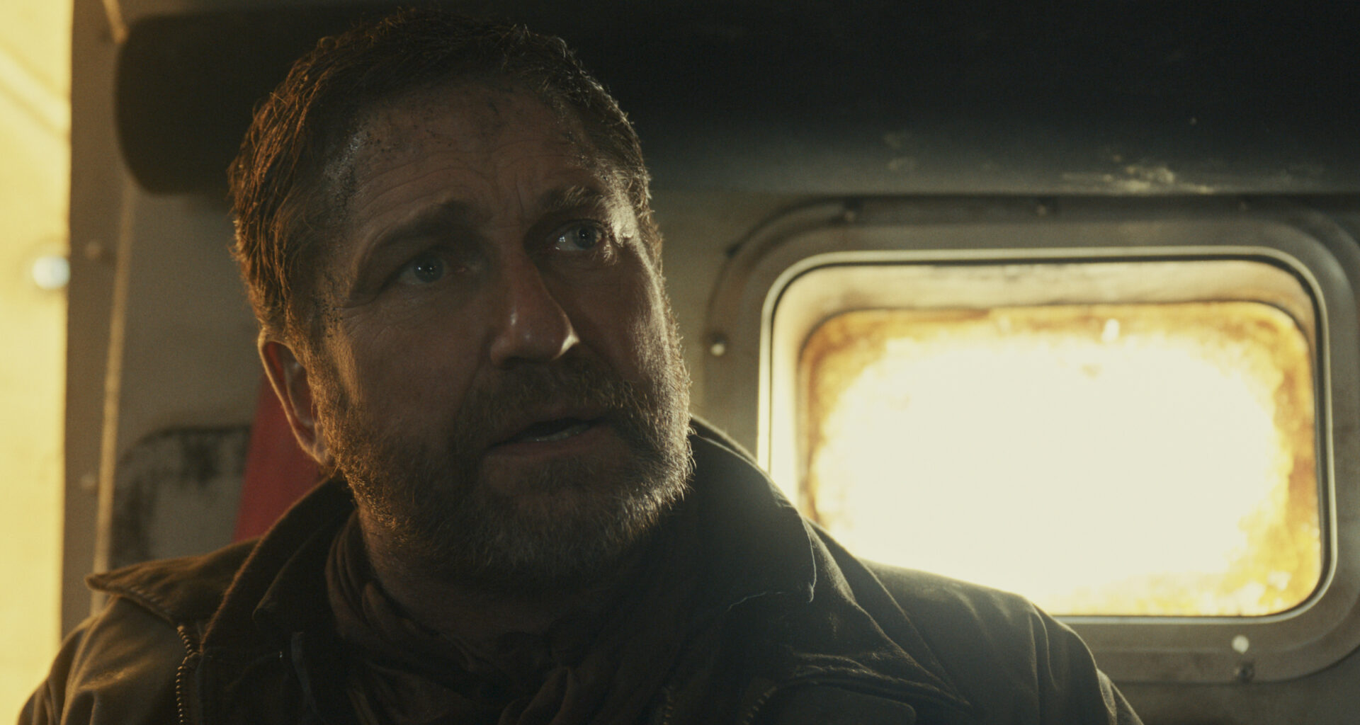 Gerard Butler brilha num filme que é melhor do que o primeiro