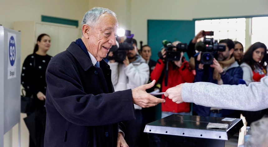 "É um avanço muito grande em democracia". Marcelo Rebelo de Sousa já votou antecipadamente