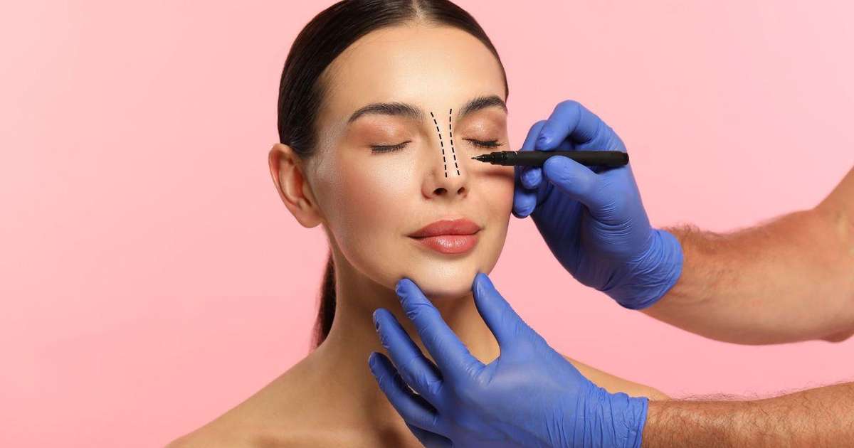 Cirurgias plásticas: por que a procura cresce no verão? - Terra