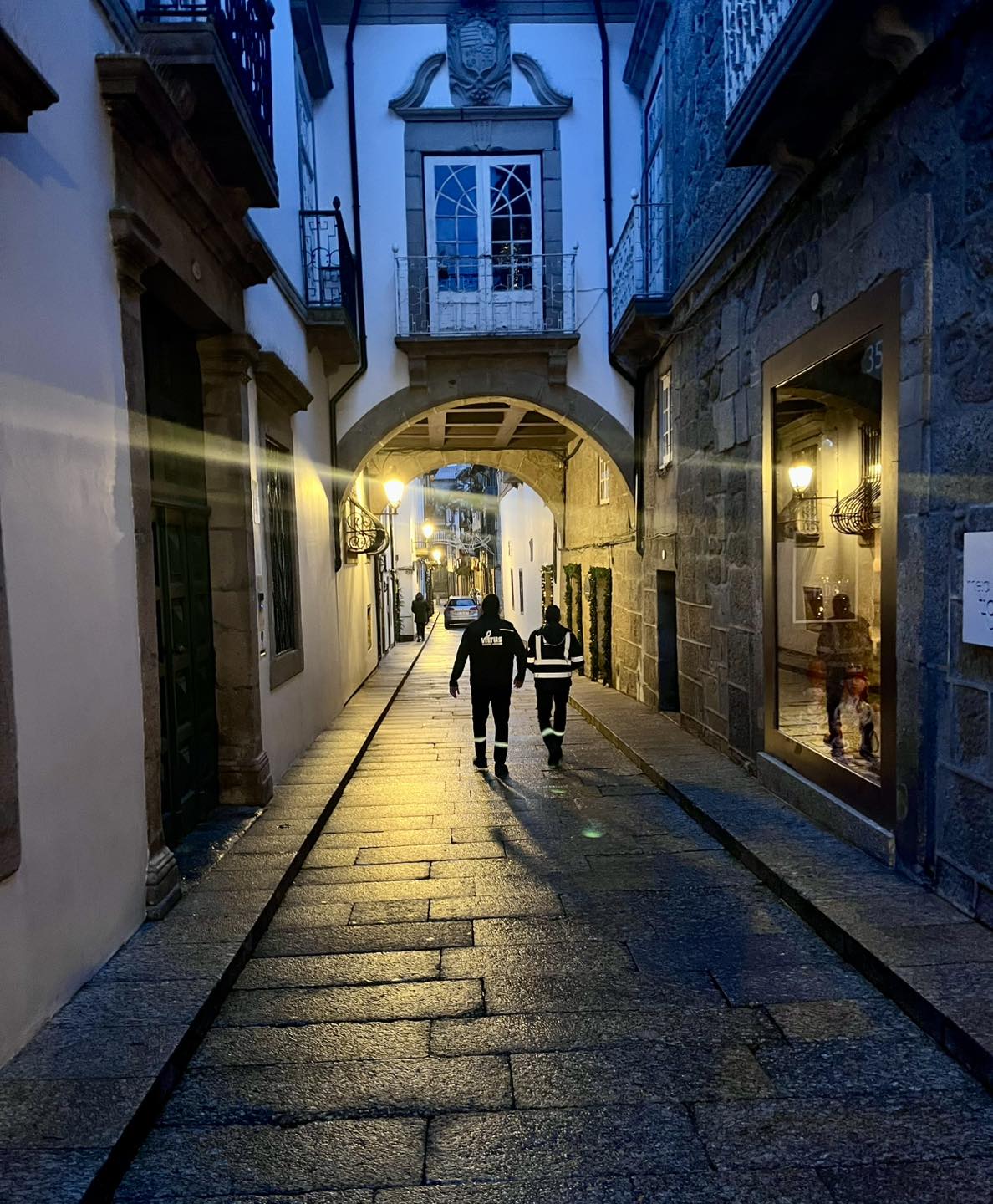 Guimarães acorda limpa na primeira manhã do ano após festa que juntou milhares de pessoas