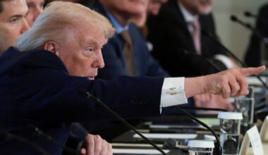 Trump avisa que vai ficar com a Gronelândia "quer queiram quer não"