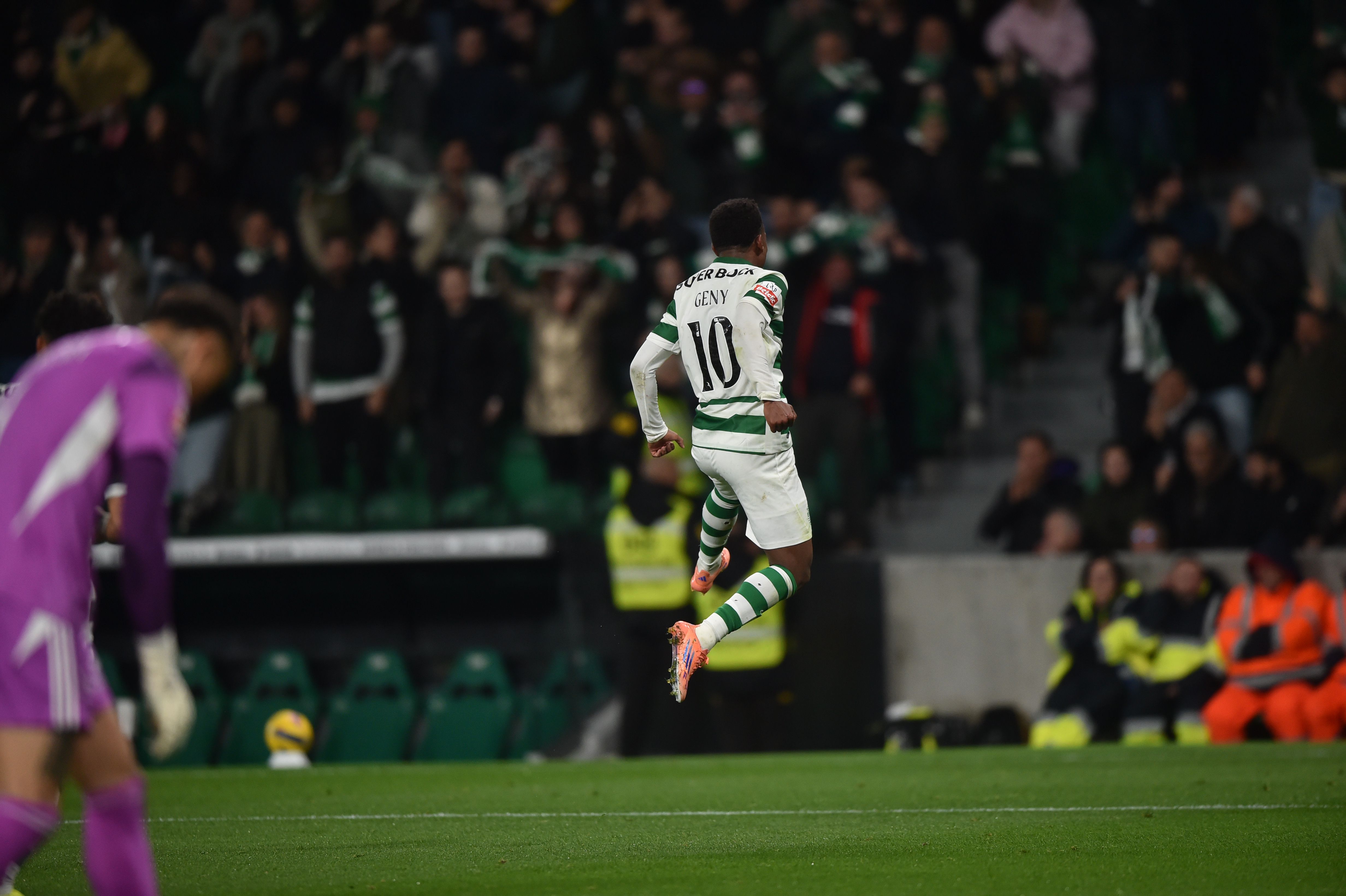 Golo de Geny - Foto: Miguel Nunes