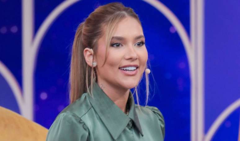 Virginia e Vini Jr. vão morar juntos na Espanha após fim do contrato da apresentadora com o SBT?. Virginia e Vini Jr. vão morar juntos na Espanha após fim do contrato da apresentadora com o SBT?.