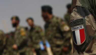 França começa recrutamento para serviço militar voluntário de dez meses