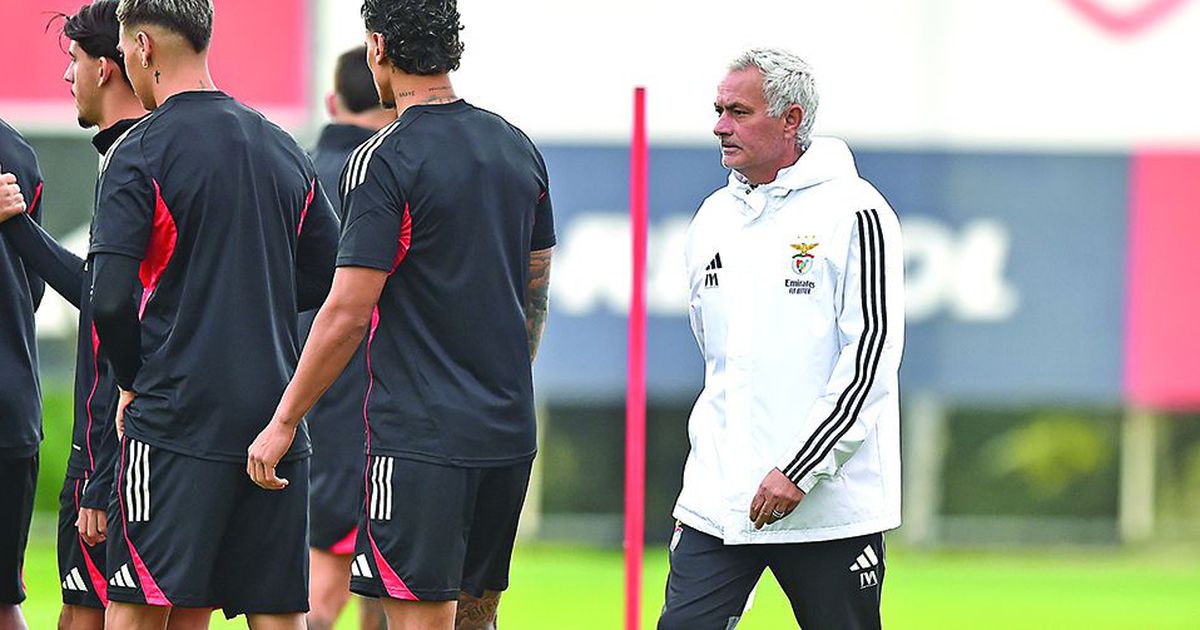 Onze provável do Benfica no Dragão: novidades (e dúvidas) garantidas