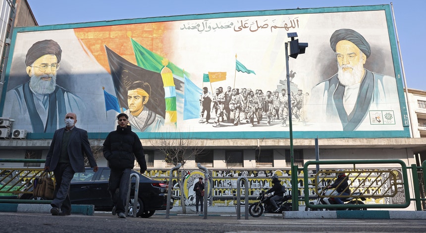Situação mais calma no Irão? "Não temos uma imagem clara", diz ONG à Antena 1