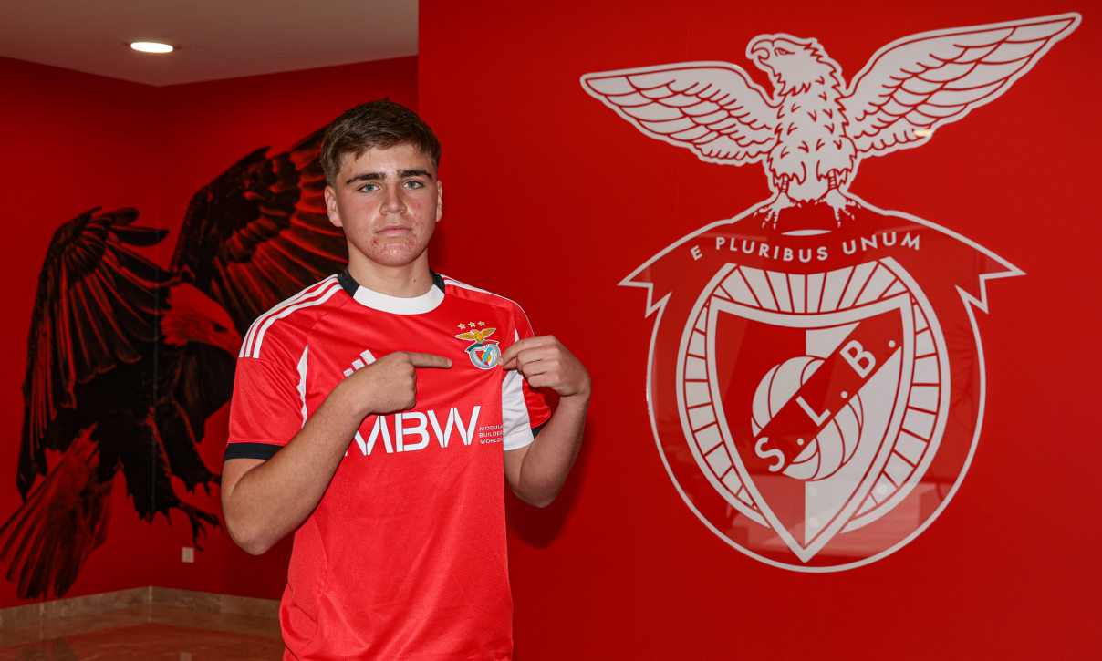 Benfica anuncia contratação de Bernardo Rodrigues