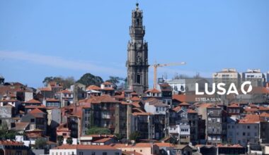 Torre dos Clérigos parcialmente evacuada devido a curto-circuito em bateria