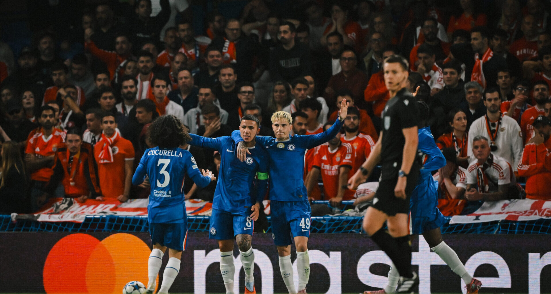 Chelsea prepara proposta de 160 milhões de euros por jogador e pode voltar a revolucionar o mercado