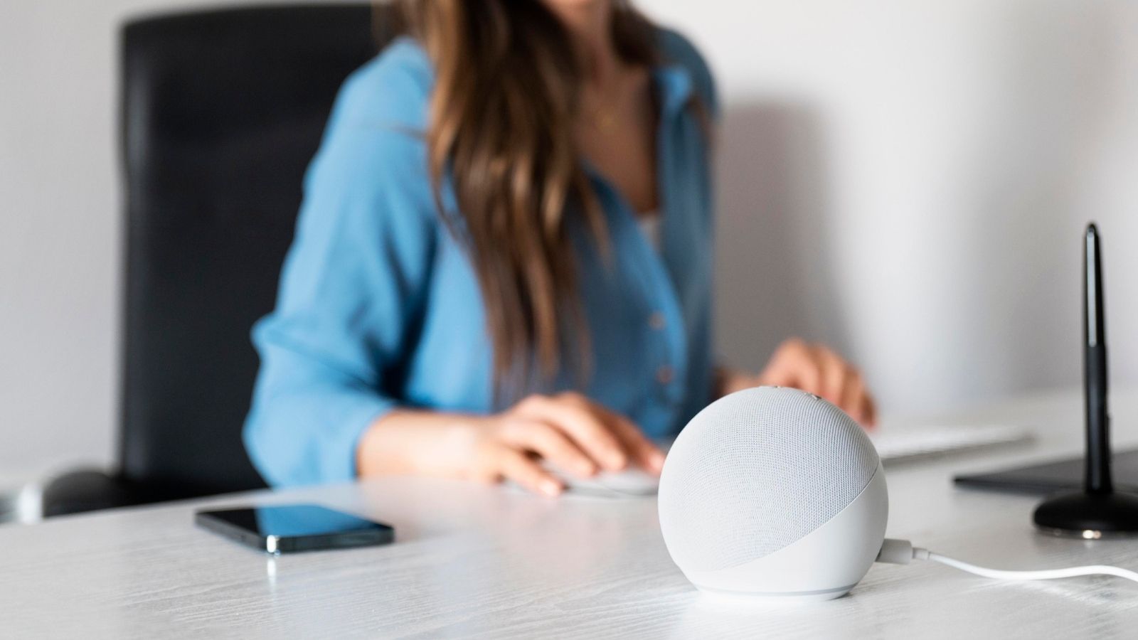 Alexa lança site próprio e promete rivalizar com o ChatGPT; veja detalhes