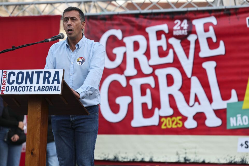 Tiago Oliveira, CGTP