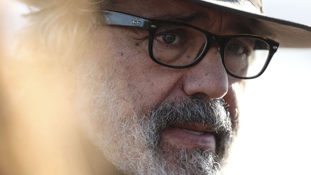 Manuel João Vieira pede ao Metro de Lisboa para que "passe um bocado mais ao lado"