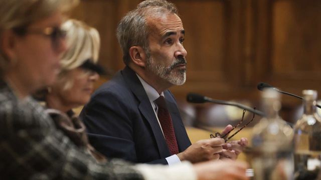 Portugal avisa UE que esquecer regiões ultraperiféricas como Gronelândia "tem um preço"