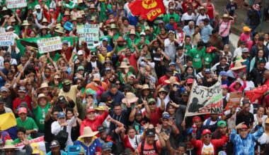 Libertação de Nicolas Maduro exigida em Caracas por milhares de manifestantes