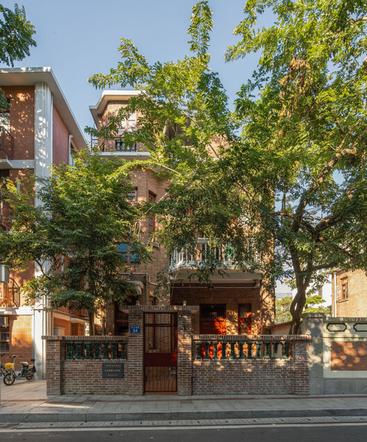 Projeto de revitalização da área central do distrito histórico e cultural de Xinhepu / Atelier cnS - Fotografia de Exterior, Balcão