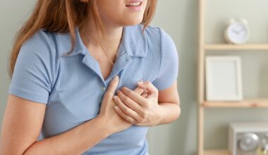 Causas não tradicionais explicam a maior parte dos infartos na mulher com menos de 65 anos; conheça