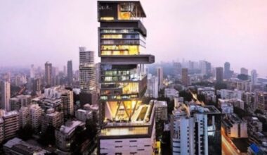 Casa mais cara do mundo com 37.000 mil metros quadrados tem tantos andares que precisa de 600 funcionários para dar conta