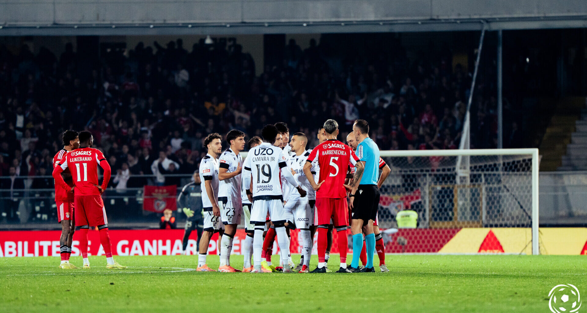 Vitória SC inicia conversações por avançado do Benfica