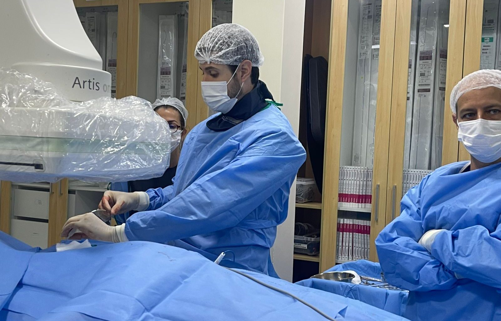 Avanço que transforma vidas: Hospital Márcio Cunha realiza implante moderno de marca-passo alinhado à fisiologia do coração