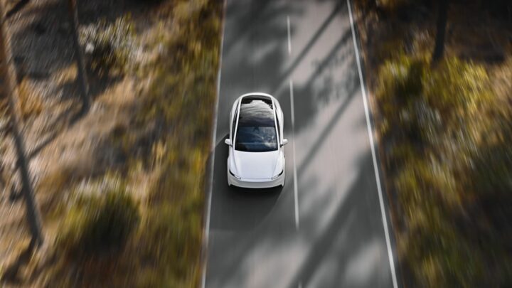 Tesla Model Y Standard 