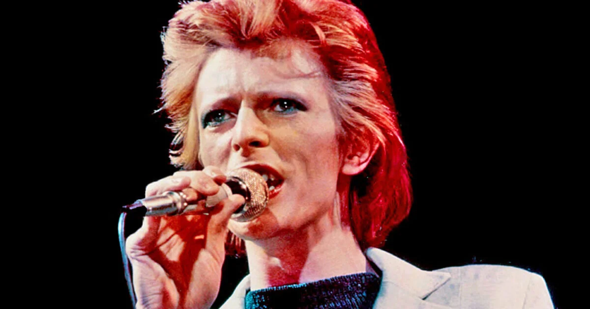 10 anos sem David Bowie: relembre os maiores sucessos do ‘Camaleão do Rock’