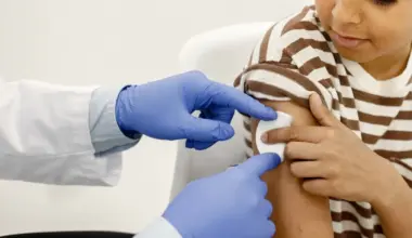 PARÁ: pais dos municípios da Macrorregional I de saúde devem atualizar caderneta de vacinação de crianças e adolescentes