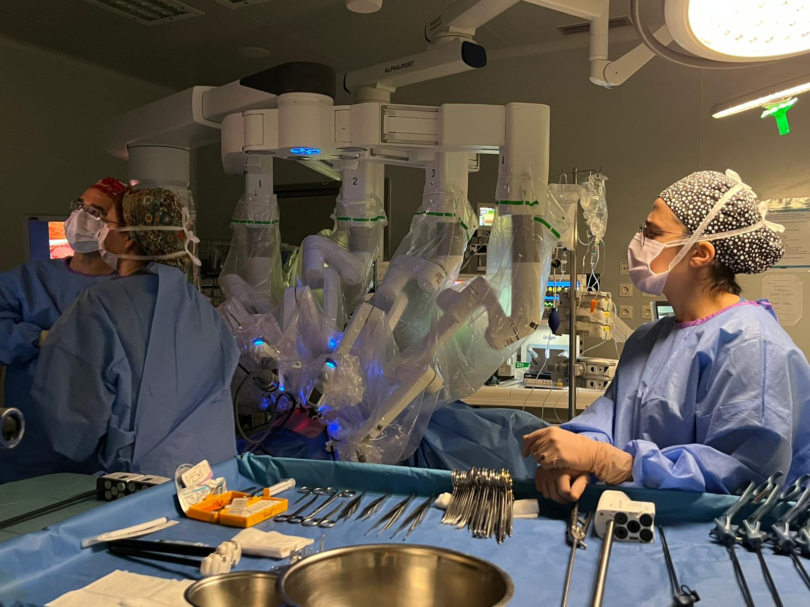 Hospital de braga já opera crianças com robô cirúrgico