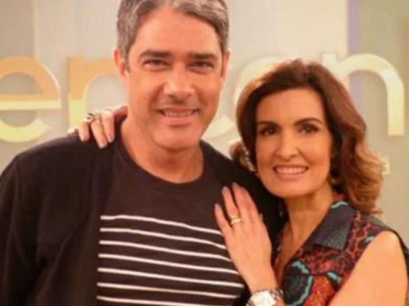 William Bonner e Fátima Bernardes passeiam juntos aos novos companheiros - Divulgacão/Observatório dos Famosos/ND