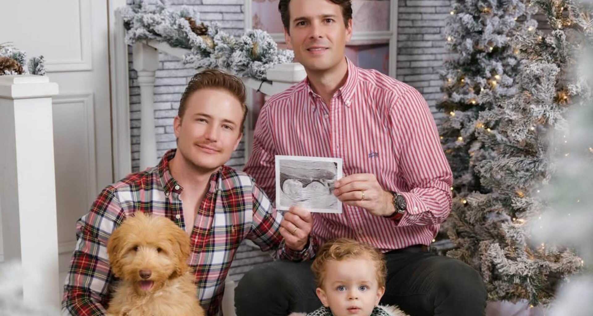 Yannick Strickler, filho de René Strickler, ao lado do marido e do filho - Foto: Reprodução/Instagram