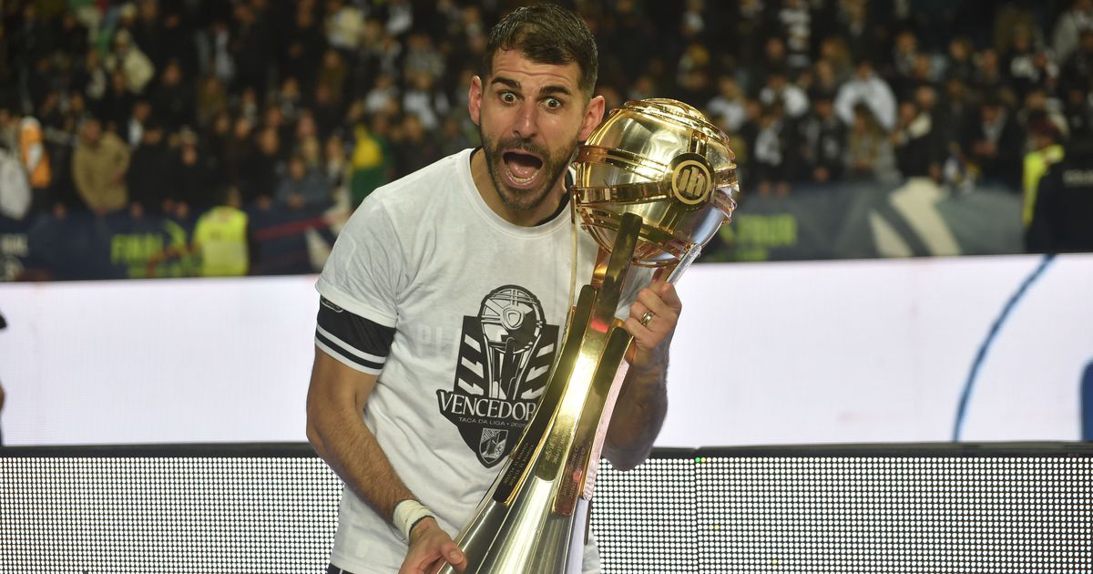 Glória aos vencedores | A Bola