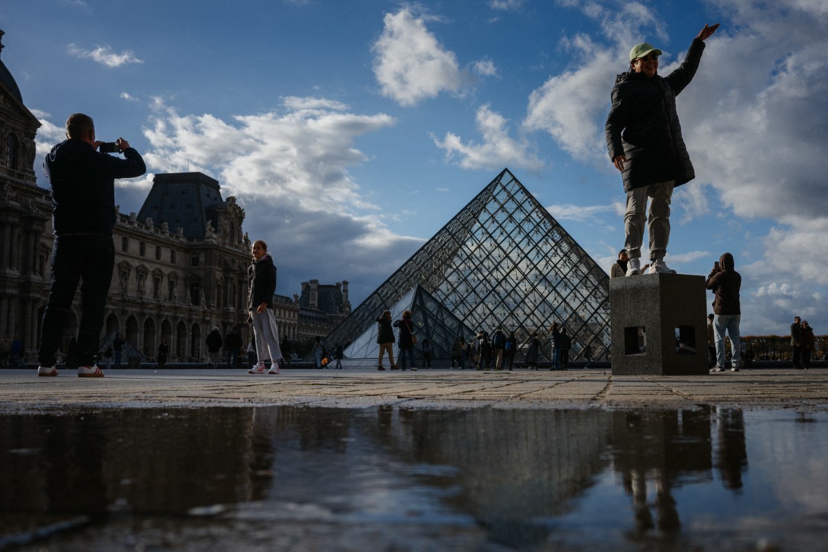 Turistas de fora da Europa reclamam de aumento de preços no Museu do Louvre: 'injusto'