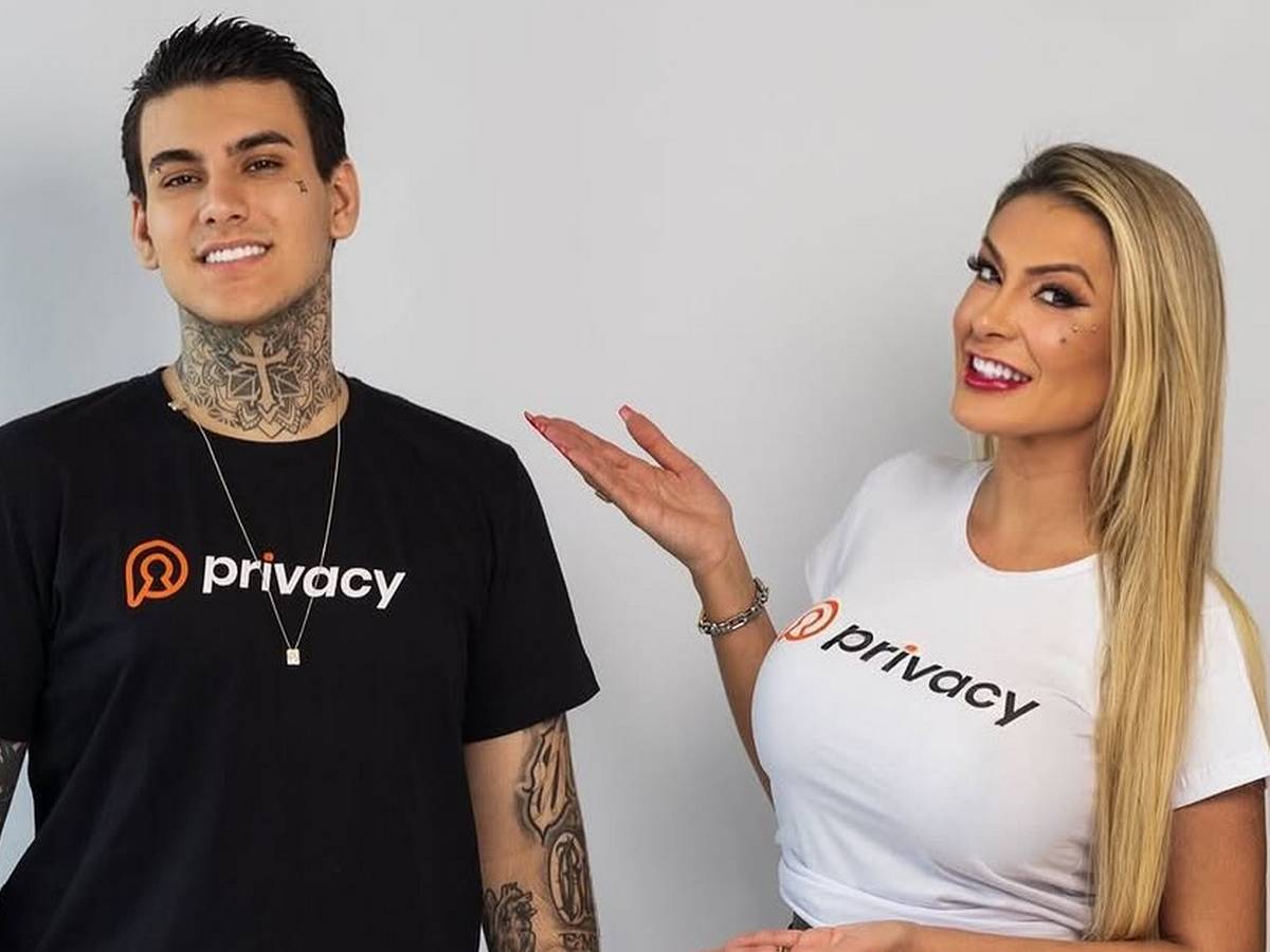 Andressa Urach anuncia novidade após gravar vídeo com o filho