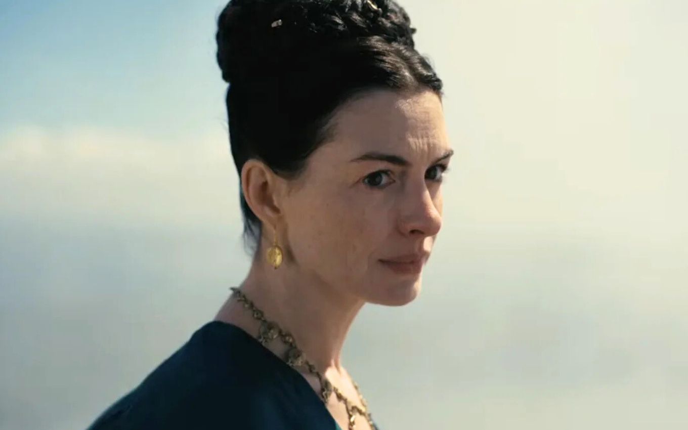 Por que 2026 é o ano de Anne Hathaway