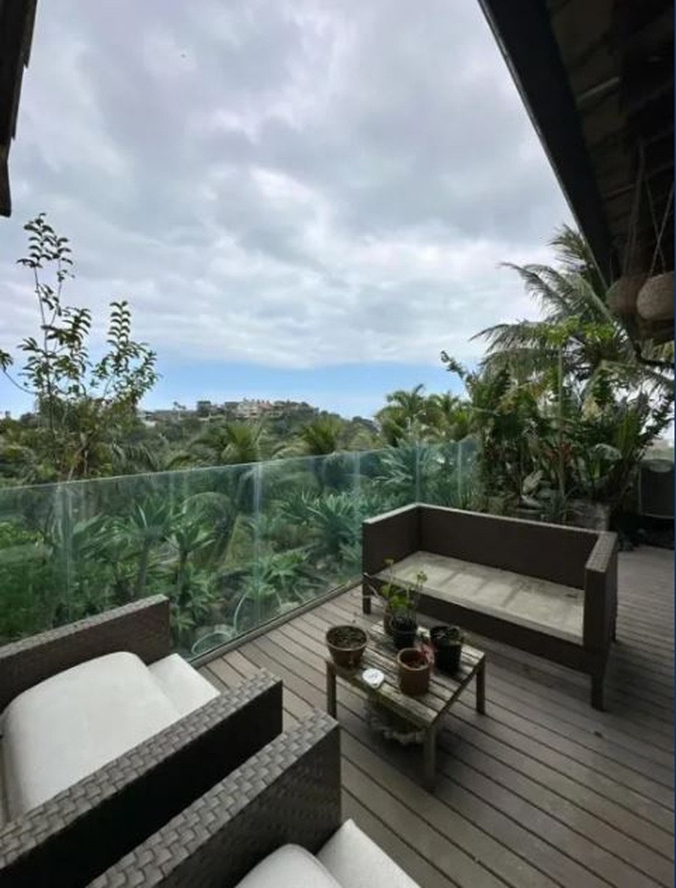 Mateus Solano bota à venda mansão no Joá com vista para o mar — Foto: vivareal/ reprodução