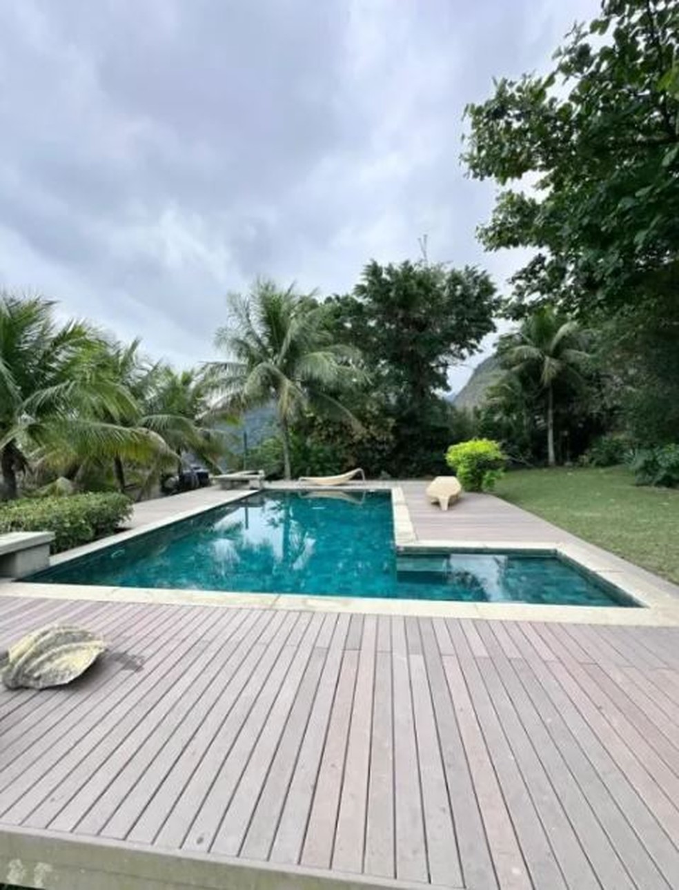 Mateus Solano bota à venda mansão no Joá com vista para o mar — Foto: vivareal/ reprodução