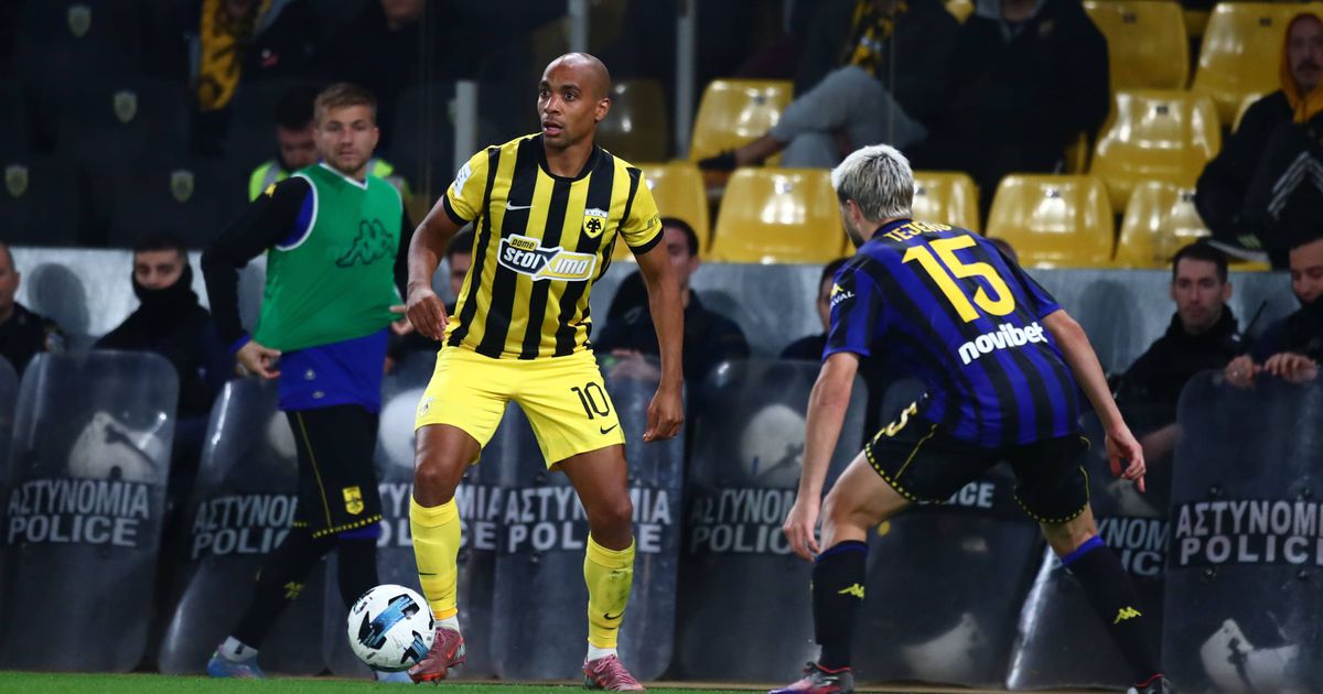 Presidente do AEK pune jogadores e impõe condição para suspender multa