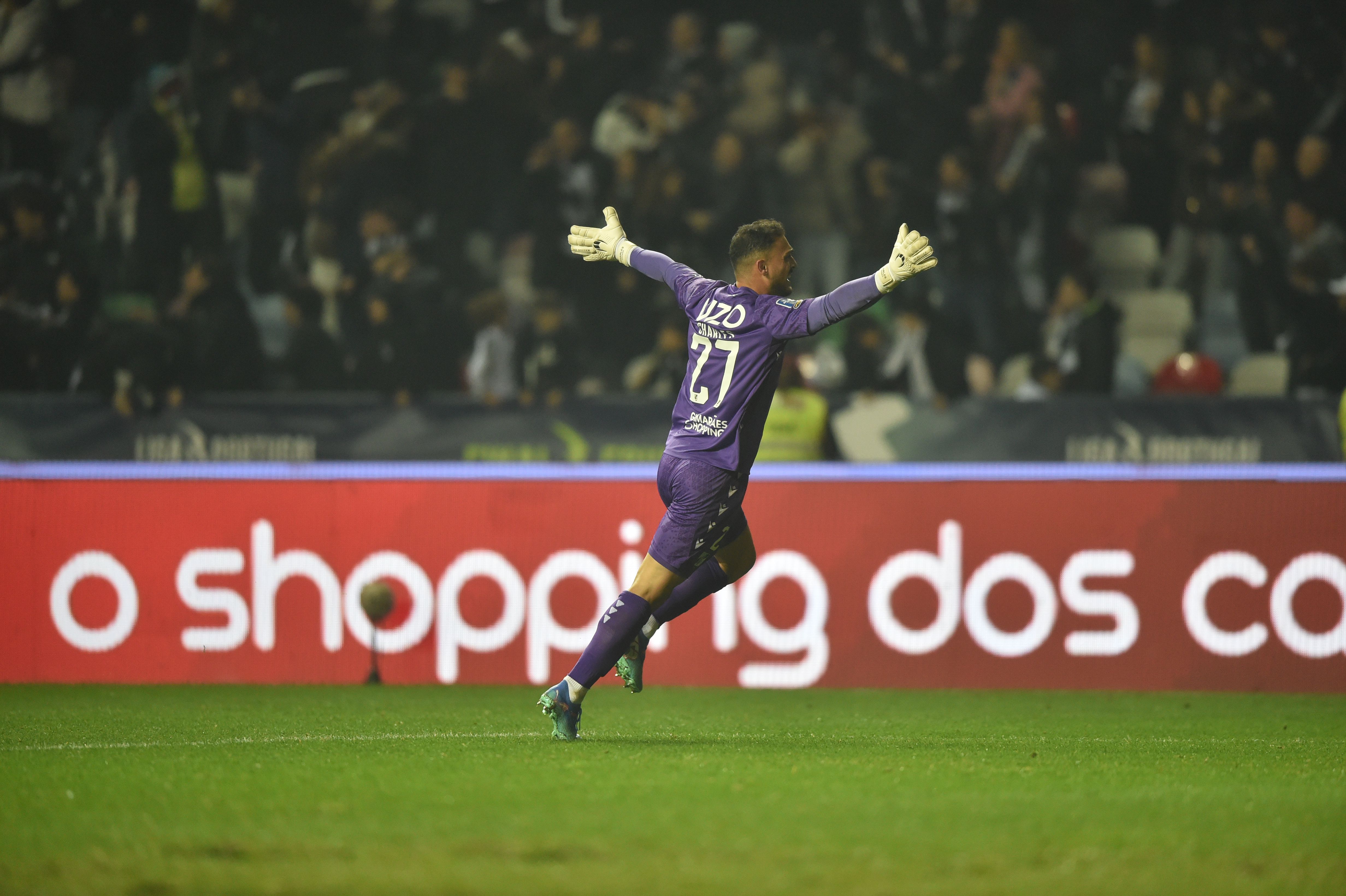 Charles a celebrar o golo de Ndoye - Foto: Miguel Nunes