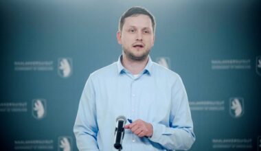 Primeiro-ministro da Gronelândia recusa ceder ao "pânico" pela possível anexação dos EUA