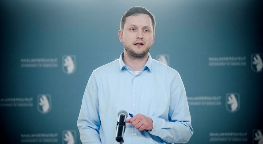 Primeiro-ministro da Gronelândia recusa ceder ao "pânico" pela possível anexação dos EUA